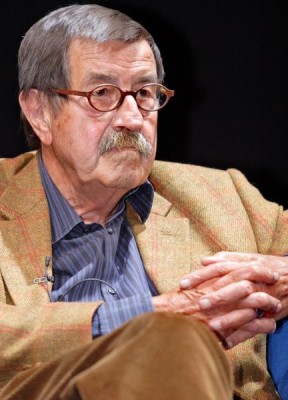 Günter_Grass_auf_dem_Blauen_Sofa.jpg