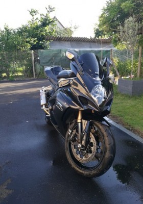 GSXR1.jpg